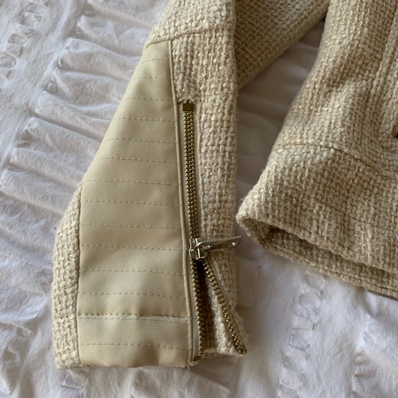 Banana Republic Tweed Jacket - Picture 2 of 6